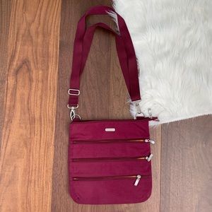 DONATING SOON Large Crossbody Baggallini Bag